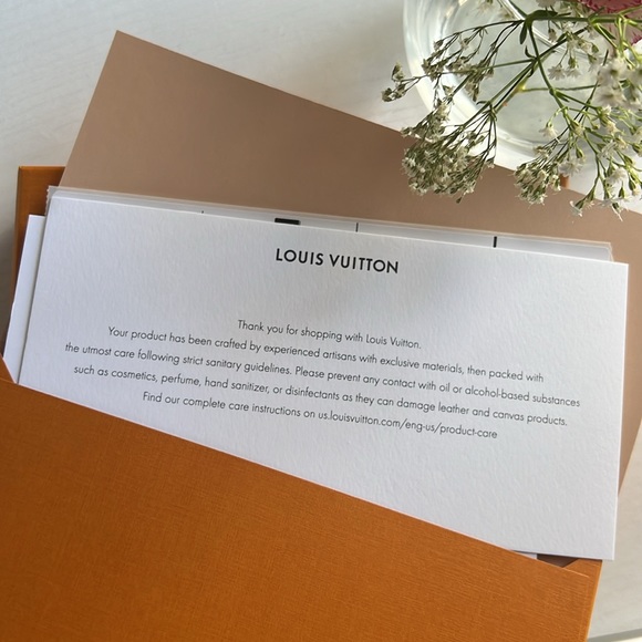 LV mini Pochette - Picture 3 of 5